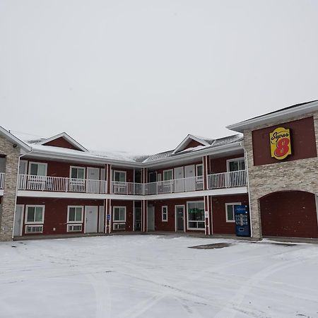 Super 8 By Wyndham Watrous Motel Ngoại thất bức ảnh
