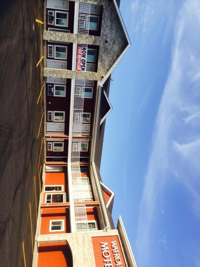 Super 8 By Wyndham Watrous Motel Ngoại thất bức ảnh